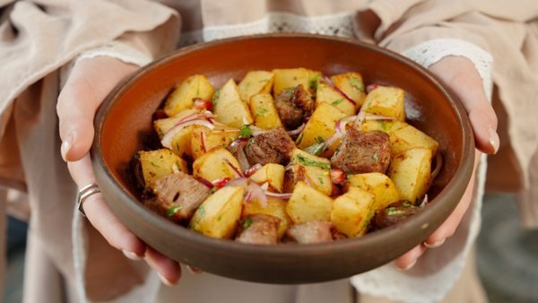 Chile Essen: Die Vielfalt der Küche Chiles 1 CARNE Y PATATA - Chile Individual